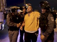 صدامات امام المستشفى الذي يعالج فيه الاسير محمد علان