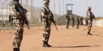 الجيش الجزائري يحبط تهريب أسلحة عبر حدود مالي