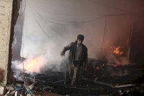 طيران الأسد يقتل 82 شخصًا في ريف دمشق