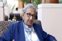 وفاة الفنان المصري نور الشريف عن 74 عاما