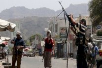 تعز في طريقها الى التحرير بعد انهيار الميليشيات