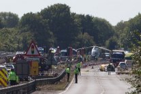 سبعة قتلى إثر تحطم طائرة خلال عرض في بريطانيا