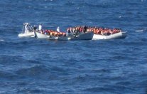 تونس تنقذ أكثر من 120 مهاجرا غير شرعي