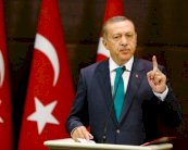 أردوغان يعترف بأزمات تركيا