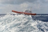  ايطاليا توقف مهربين من ركاب زورق توفي فيه مهاجرون