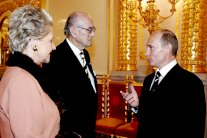 أمير من آل رومانوف يزور القرم