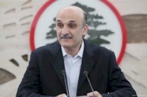 جعجع للمتظاهرين: إبقوا في الشارع حتى انتخاب رئيس