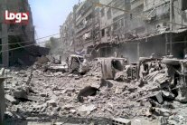 مجزرة دوما: ارتفاع حصيلة القصف إلى 100 قتيل