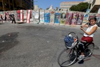 إزالة الجدار الفاصل بين السلطة والشعب في بيروت