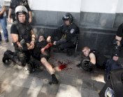 أوكرانيا: مواجهات امام البرلمان تسفر عن جرح 90 شرطي