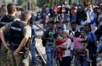 أربعمائة مهاجر يصلون إلى ألمانيا في قطارات من المجر