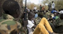 ميليشيا بأفريقيا الوسطى تفرج عن 163 طفلًا جنديًا