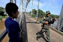 مئات الكولومبيين يغادرون فنزويلا بعد ابعاد الف منهم