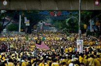 تواصل التظاهرات المطالبة باستقالة رئيس وزراء ماليزيا