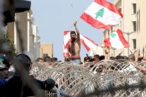 تظاهرة في وسط بيروت السبت للمطالبة بانتخابات تشريعية