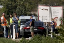 النمسا تتجنب مأساة باعتراض شاحنة مهاجرين جديدة