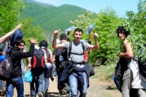 بريطانيا لاستقبال آلاف اللاجئين السوريين