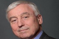 سياسي بريطاني: 