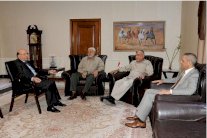 بغداد:قادة الحشد ضد اتهام المرجعية والمتظاهرين للقضاء