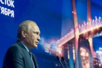 بوتين: بشّار مستعد لاقتسام السلطة