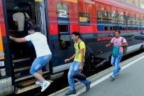 اخلاء محطة القطارات الرئيسية ببودابست بسبب المهاجرين