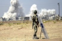 واشنطن تدفع المنطقة التركية الآمنة غربًا