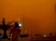 عاصفة رملية تضرب مدينة جدة