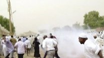 شرطة السودان تفرّق محتجين في أم درمان بالغاز المسيل