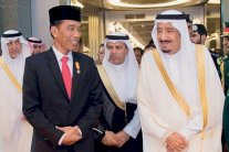 الملك سلمان يبحث مع رئيس إندونيسيا آخر المستجدات