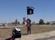  الصين: المواطن المحتجز لدى داعش قد يكون من بكين