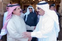 الملك سلمان يستقبل عاهل البحرين في جدة