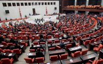 تركيا ستمنع نوابا موالين للاكراد من دخول مدينة محاصرة