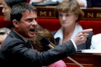 تصاعد الجدل في فرنسا حول الموقف من الأسد