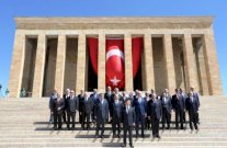 وزيران كرديان يستقيلان من الحكومة التركية 