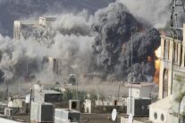 حكومة الشرعية: قصف الحوثيين على تعز جريمة حرب