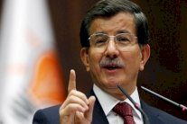 اوغلو يطلق حملة الحزب الحاكم للانتخابات التشريعية