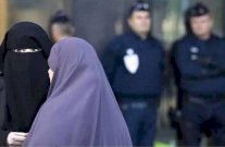 كندا تطالب بتعليق إلغاء حظر النقاب أثناء قسم المواطنة