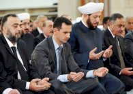 الأسد يؤدي صلاة العيد في دمشق