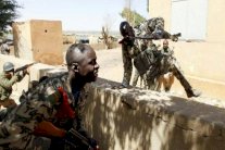 وسط مالي وجنوبها تحول مسرحًا لهجمات مجموعتين جهاديتين