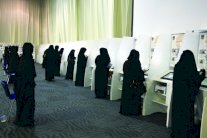 انتخابات الوطني الإماراتي تشهد إقبالاً كثيفًا