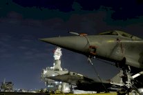 فرنسا تدمر موقعا 