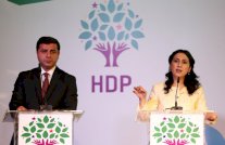 تركيا تناقش رفع الحصانة عن زعيم 