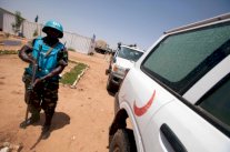 مسلحون يستولون على اسلحة من بعثة حفظ السلام في دارفور