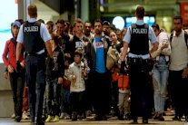 ألمانيا قد تستفيد من اللاجئين لحل مشكلة تناقص سكانها