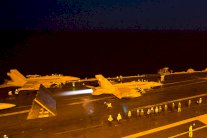 واشنطن تقصف منشأة لتخزين أموال 