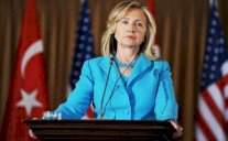 كلينتون وبرلمانيون ديموقراطيون ينتقدون أوباما