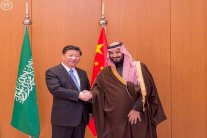 محمد بن سلمان يستعرض مع الرئيس الصيني المستجدات بالمنطقة