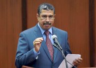 رئيس الوزراء اليمني يؤكد حتمية المواجهة مع المتطرفين في عدن