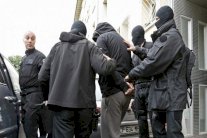 فرنسا ستحاكم سبعة متهمين بالجهاد في سوريا