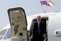 لندن: التزام إيران يجعل العالم أكثر أمناً